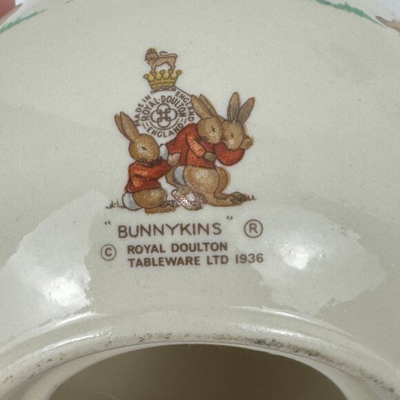 Royal Doulton Bunnykins Nursery Tableware 5 Piece Set Plate Bowl Mugs Coin Bank - Picture 8 of 16